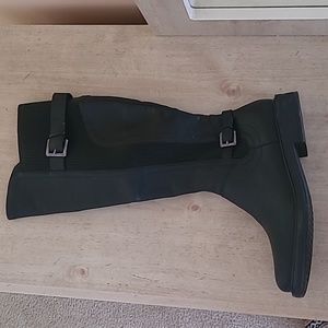 Black Knee-High Women's Boots